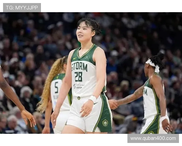 飞翼泳池派对李月汝多次巧妙偷袭佩奇 赛后迅速离场引发热议